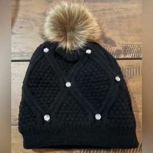 New Black beautiful warm beanie